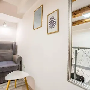 Appartement Apartma N'poznam Tobacna, Ljubljana