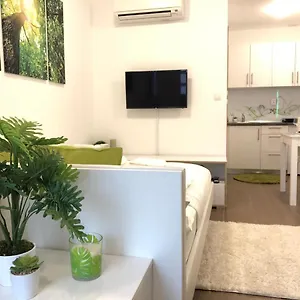Appartement Luxury Central Studio Under The Castle, Ljubljana